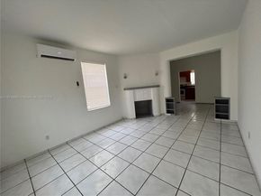 15 NE 70th St, Miami FL 33138