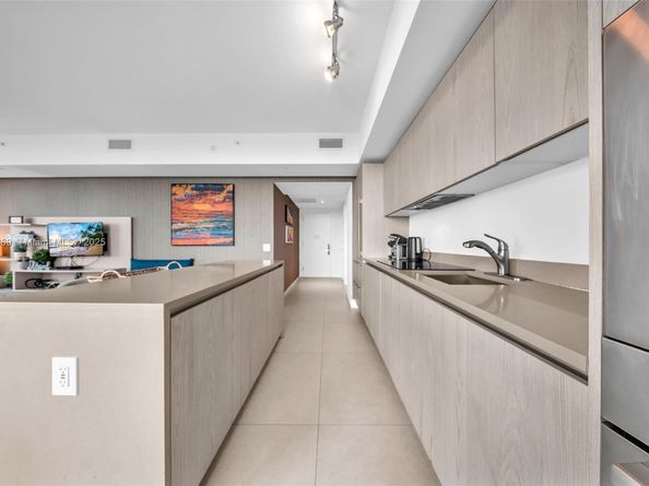 4111 S Ocean Dr 1611, Hollywood FL 33019