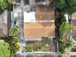 20001 NW 43rd Pl, Miami Gardens FL 33055