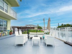 350 S Shore Dr 4, Miami Beach FL 33141