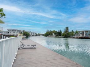 350 S Shore Dr 4, Miami Beach FL 33141