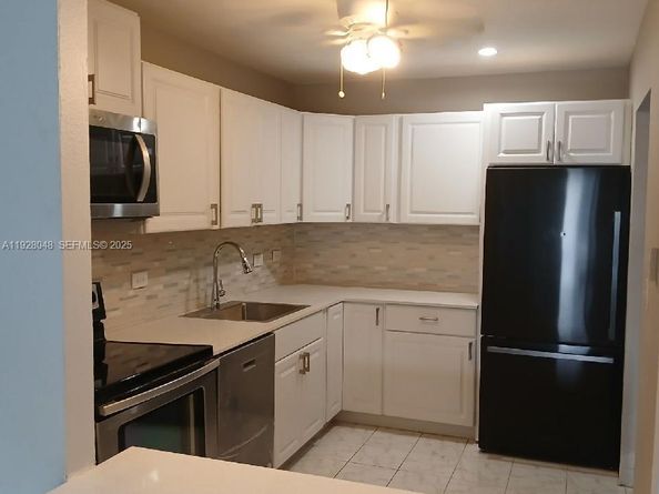 20505 E Country Club Dr 138, Aventura FL 33180