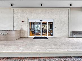 20505 E Country Club Dr 138, Aventura FL 33180