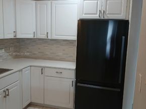 20505 E Country Club Dr 138, Aventura FL 33180