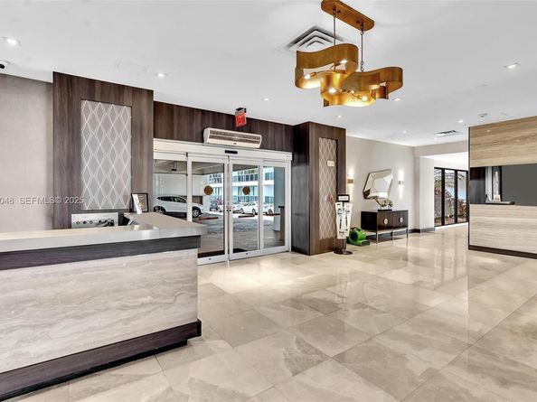 20505 E Country Club Dr 138, Aventura FL 33180