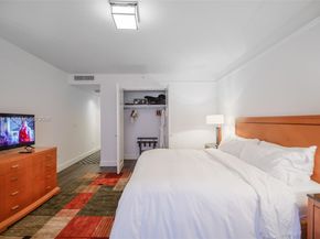 1435 Brickell Ave 3510, Miami FL 33131