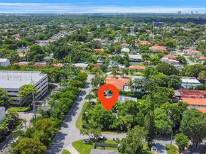 6256 SW 32nd St, Miami FL 33155