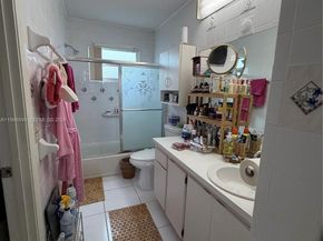 19804 NW 67th Ct, Hialeah FL 33015