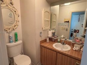 19804 NW 67th Ct, Hialeah FL 33015