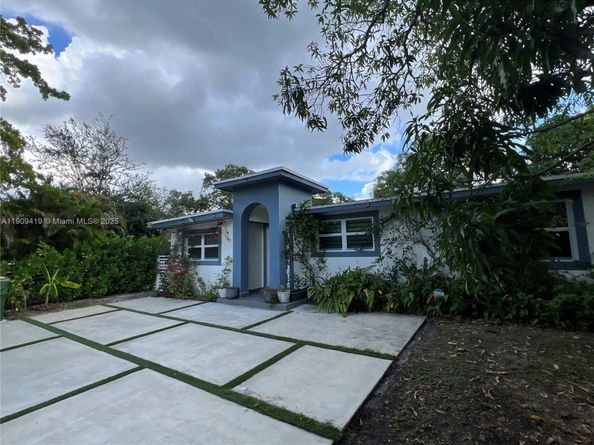 12685 NW Miami Ct, North Miami FL 33168