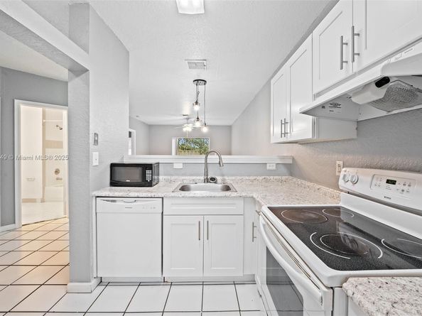 3776 NW 91st Ln 3776, Sunrise FL 33351