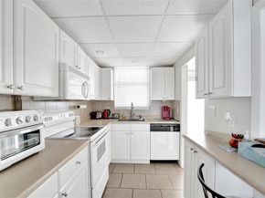 410 Golden Isles Dr 407, Hallandale Beach FL 33009