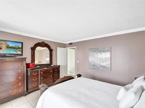 410 Golden Isles Dr 407, Hallandale Beach FL 33009