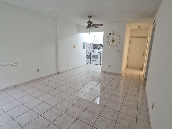 3640 NW 9th st 105, Miami FL 33125