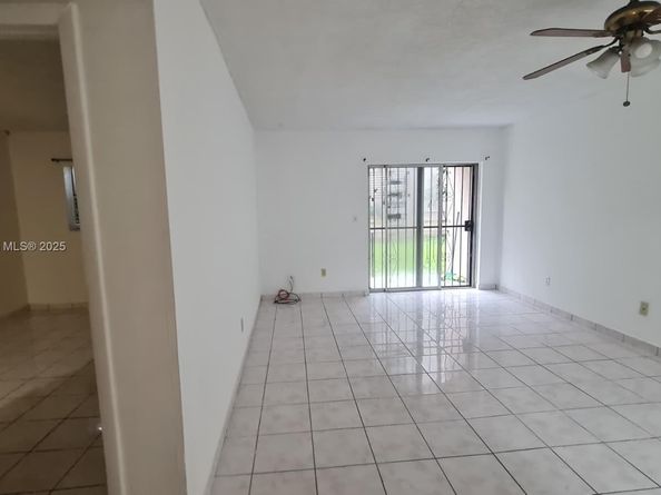 3640 NW 9th st 105, Miami FL 33125