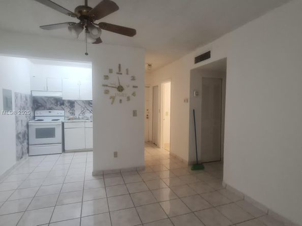 3640 NW 9th st 105, Miami FL 33125