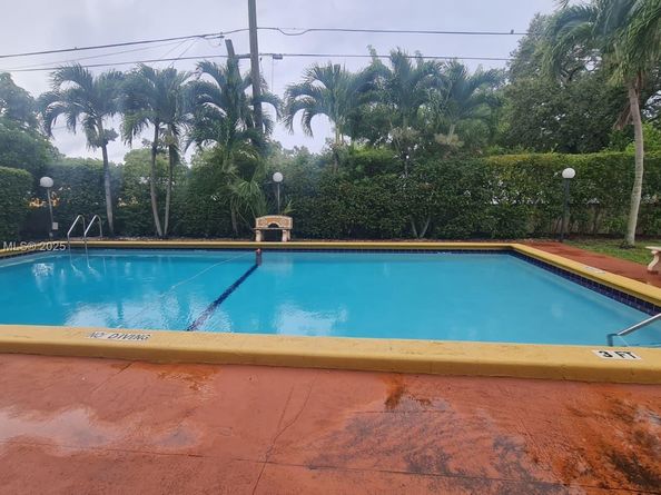 3640 NW 9th st 105, Miami FL 33125