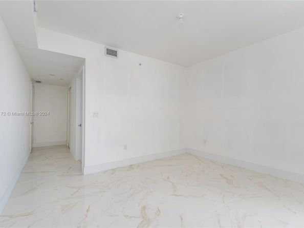 488 NE 18th St 2810, Miami FL 33132