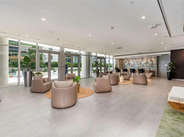 488 NE 18th St 2810, Miami FL 33132