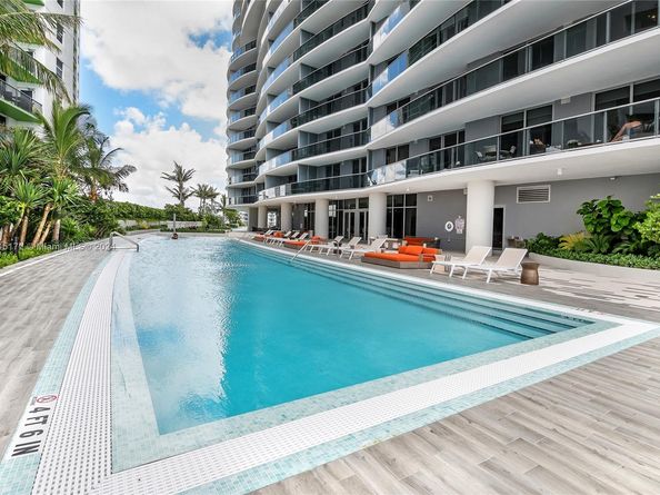 488 NE 18th St 2810, Miami FL 33132