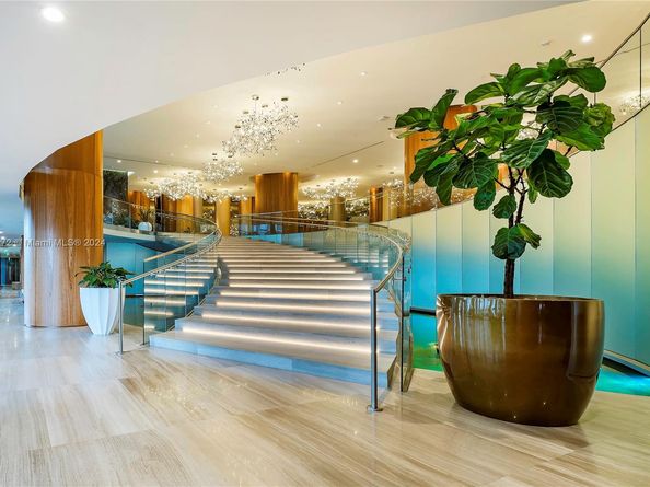 488 NE 18th St 2810, Miami FL 33132