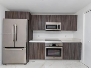 488 NE 18th St 2810, Miami FL 33132