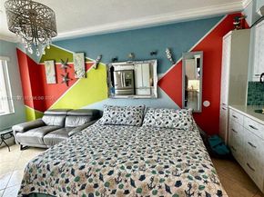 6345 Collins Ave 435, Miami Beach FL 33141