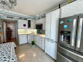 6345 Collins Ave 435, Miami Beach FL 33141