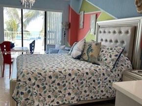 6345 Collins Ave 435, Miami Beach FL 33141