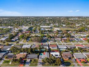 6621 NW 21st St, Sunrise FL 33313