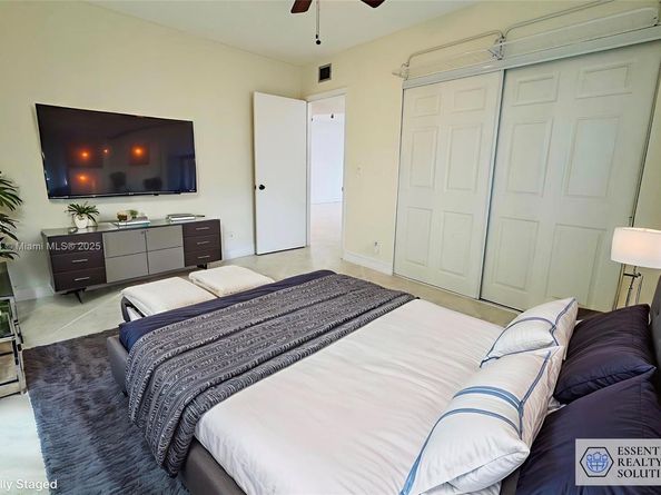 11312 Taft St 11312, Pembroke Pines FL 33026