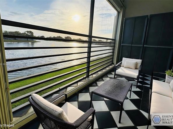 11312 Taft St 11312, Pembroke Pines FL 33026