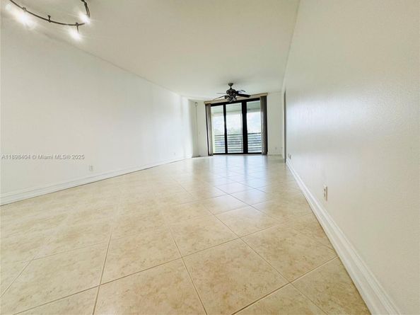 11312 Taft St 11312, Pembroke Pines FL 33026