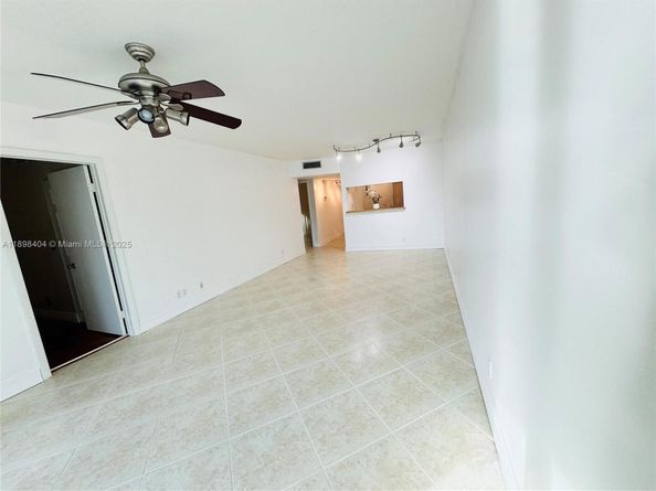 11312 Taft St 11312, Pembroke Pines FL 33026