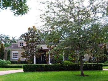 2301 Alhambra Cir