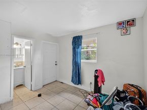 2779 NW 9th Pl, Fort Lauderdale FL 33311
