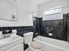 2779 NW 9th Pl, Fort Lauderdale FL 33311