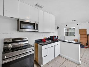 2779 NW 9th Pl, Fort Lauderdale FL 33311