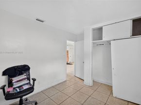 2779 NW 9th Pl, Fort Lauderdale FL 33311