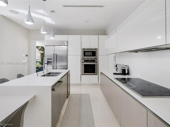 137 W Shore Dr W, Miami FL 33133