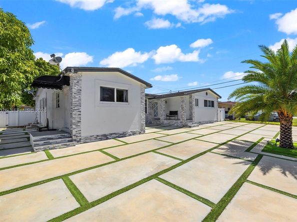 8631 SW 16th Ter, Miami FL 33155