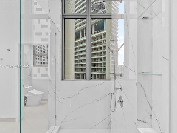 1331 Brickell Bay Dr 608, Miami FL 33131