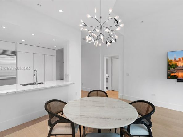 1331 Brickell Bay Dr 608, Miami FL 33131