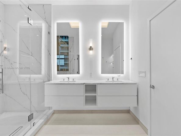1331 Brickell Bay Dr 608, Miami FL 33131