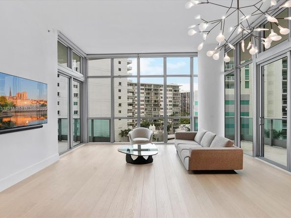 1331 Brickell Bay Dr 608, Miami FL 33131