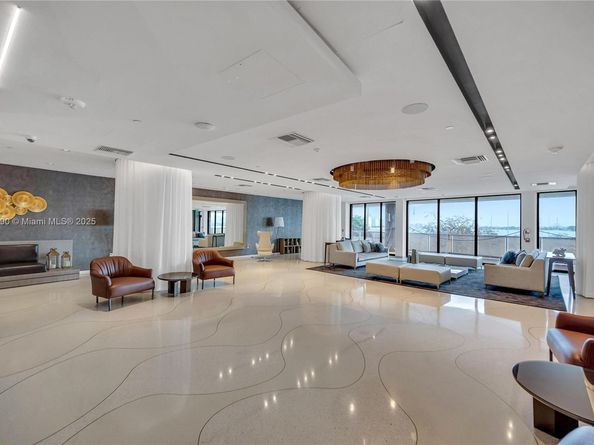 9 Island Ave 406, Miami Beach FL 33139