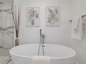 224 E Acre Dr, Plantation FL 33317