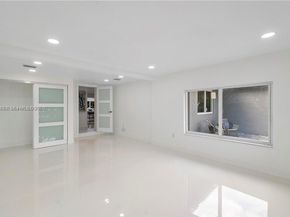 224 E Acre Dr, Plantation FL 33317