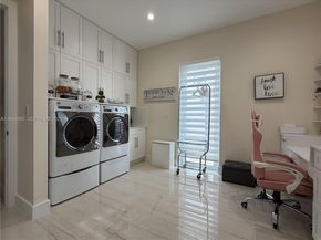 Undisclosed Address #A11944885, Miami FL 33165