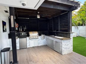 1433 SW 92nd Pl, Miami FL 33174
